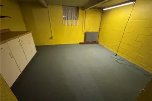 111 N Hitchman St, Mt Pleasant Boro, PA 15666 - Photo 25