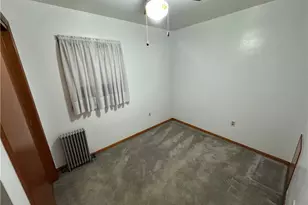 111 N Hitchman St, Mt Pleasant Boro, PA 15666 - Photo 17