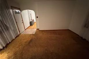 111 N Hitchman St, Mt Pleasant Boro, PA 15666 - Photo 5