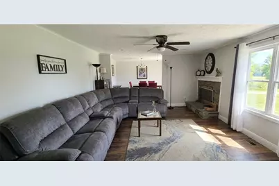 4691 Sardis Rd, Pittsburgh, PA 15068 - Photo 3