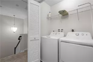 236 Thornapple Ln, Cranberry Township, PA 16066 - Photo 15