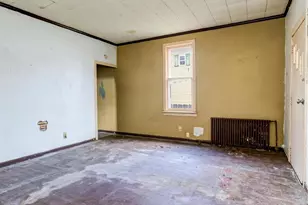 1817 4th Ave, Beaver Falls, PA 15010 - Photo 3