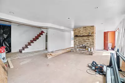 404 Middle St, Pittsburgh, PA 15227 - Photo 5