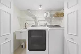 52 Waterfront Dr, Washington's Landing, PA 15222 - Photo 33