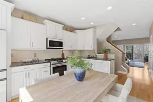 52 Waterfront Dr, Washington's Landing, PA 15222 - Photo 9