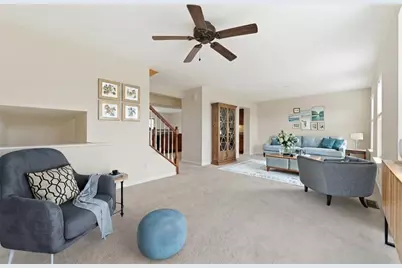 607 Hilton Circle, Collier Township, PA 15071 - Photo 7