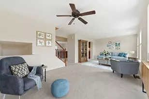 607 Hilton Cir, Collier Township, PA 15071 - Photo 7
