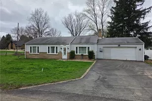 225 Fairway Ln, Penn Township, PA 16002 - Photo 43