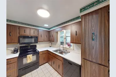 225 Fairway Ln, Penn Township, PA 16002 - Photo 13