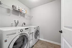 2704 Pittsburgh, Pittsburgh, PA 15143 - Photo 31