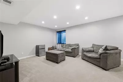 2704 Pittsburgh, Pittsburgh, PA 15143 - Photo 35