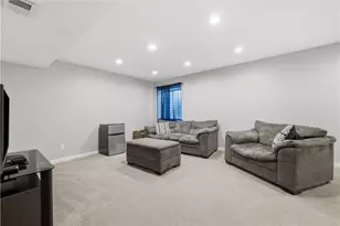 2704 Pittsburgh, Pittsburgh, PA 15143 - Photo 35