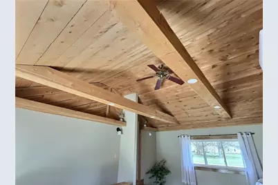 426 Houston Ave, Harrisville Boro, PA 16038 - Photo 5