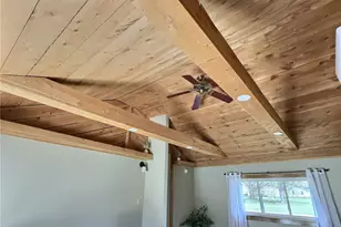 426 Houston Ave, Harrisville Boro, PA 16038 - Photo 5