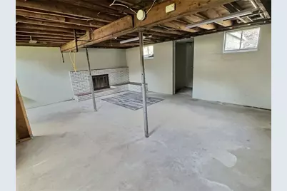 426 Houston Ave, Harrisville Boro, PA 16038 - Photo 15