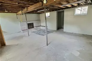 426 Houston Ave, Harrisville Boro, PA 16038 - Photo 15