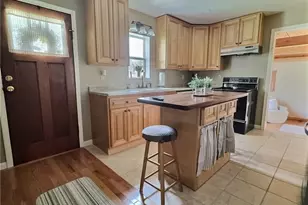 426 Houston Ave, Harrisville Boro, PA 16038 - Photo 9