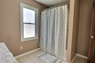 426 Houston Ave, Harrisville Boro, PA 16038 - Photo 13