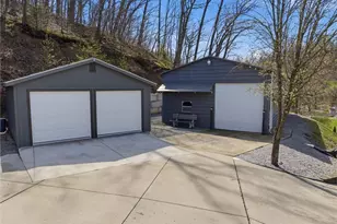 229 Union Ave, Oakdale, PA 15071 - Photo 3