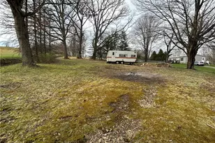 439 Hall Rd, Clay Township, PA 16001 - Photo 15