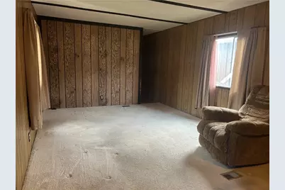 439 Hall Rd, Clay Township, PA 16001 - Photo 9