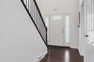 2547 Forest Brook Dr, Pittsburgh, PA 15241 - Photo 3