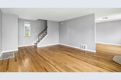 948 Rita Dr, Wilkins Township, PA 15221 - Photo 5