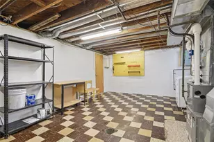 948 Rita Dr, Wilkins Township, PA 15221 - Photo 33