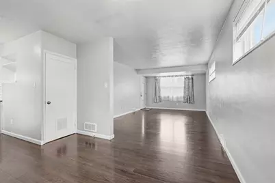 102 Dunbar Dr, Wilkins Township, PA 15235 - Photo 7