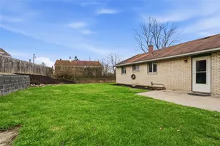 102 Dunbar Dr, Wilkins Township, PA 15235 - Photo 39