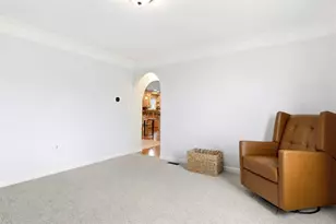 153 Winterbrook Dr, Cranberry Township, PA 16066 - Photo 11