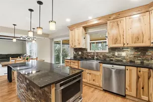 153 Winterbrook Dr, Cranberry Township, PA 16066 - Photo 17