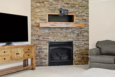 153 Winterbrook Dr, Cranberry Township, PA 16066 - Photo 7