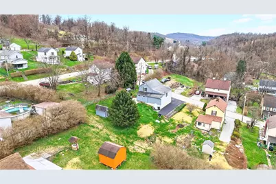 32 Tulip St, Adamsburg, PA 15611 - Photo 5