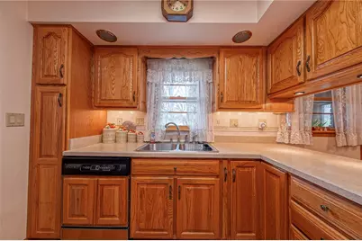 1913 Brigadoon Ln, Union Township, PA 16101 - Photo 9