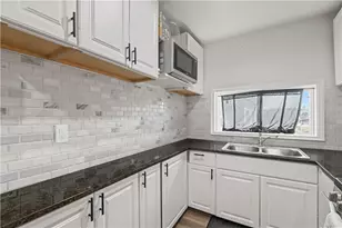 114 Amanda Ave, Pittsburgh, PA 15210 - Photo 9