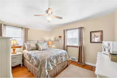 4602 W Barlind Dr, Pittsburgh, PA 15227 - Photo 33