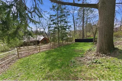 107 Amherst Ave, Ross Twp, PA 15229 - Photo 35