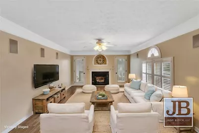 100 Hazelwood Dr, Cranberry Township, PA 16066 - Photo 11