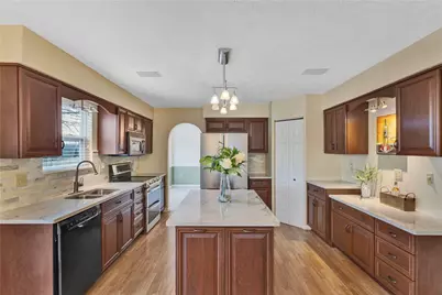 100 Hazelwood Dr, Cranberry Township, PA 16066 - Photo 7