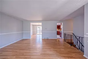 715 Moonstone Dr, Pittsburgh, PA 15101 - Photo 5