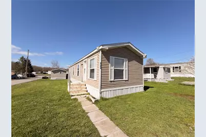 422 Magnolia St, Freedom, PA 15074 - Photo 5