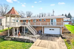 1106 Skyline Dr, Hempfield Township, PA 15601 - Photo 5