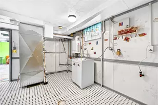 1106 Skyline Dr, Hempfield Township, PA 15601 - Photo 45