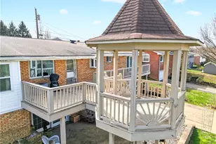 1106 Skyline Dr, Hempfield Township, PA 15601 - Photo 9