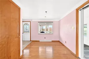 1106 Skyline Dr, Hempfield Township, PA 15601 - Photo 17