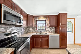 1106 Skyline Dr, Hempfield Township, PA 15601 - Photo 21