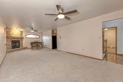 11227 Pershing Drive, North Huntingdon, PA 15642 - Photo 3