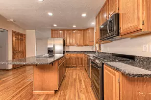 11227 Pershing Dr, North Huntingdon, PA 15642 - Photo 7