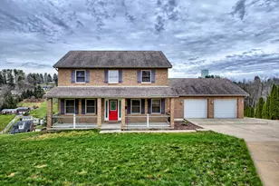 11227 Pershing Dr, North Huntingdon, PA 15642 - Photo 1